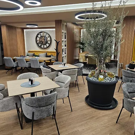Park Hotel